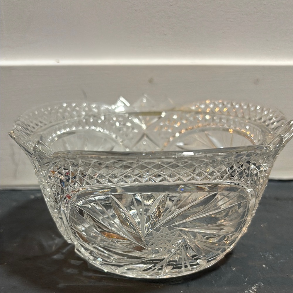 Vintage Elegant Clear Crystal Bowl